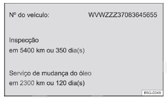 Fig. 49 Display do sistema Infotainment: exemplo de exibição das informações de serviço (representação esquemática).